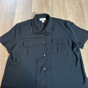 Black Short Sleeve Button-Up Shirt with Chest Pockets